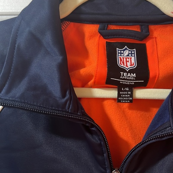 Brand new Chicago Bears Zip-up with sequin letters - Picture 3 of 3